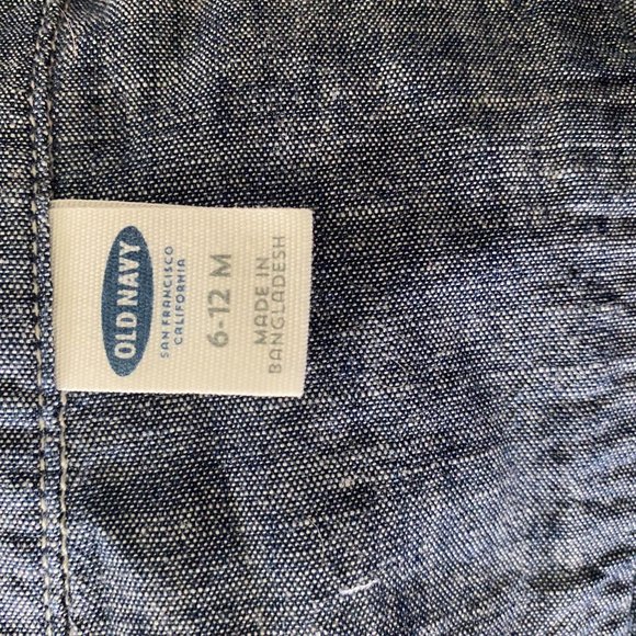 6-12 mos Boys Old Navy Denim Button Up - Picture 3 of 3